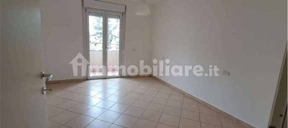 2-salle Appartement à Busto Garolfo, Italy No. 258222 14