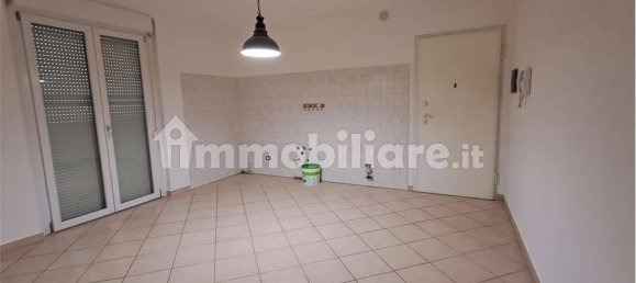 2-salle Appartement à Busto Garolfo, Italy No. 258222 5