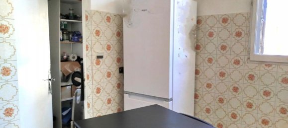 3 chambres Appartement à Salon-de-Provence, France No. 197100 4