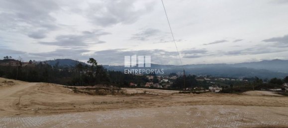 1000m² Land in Amarante, Portugal No. 45734 7