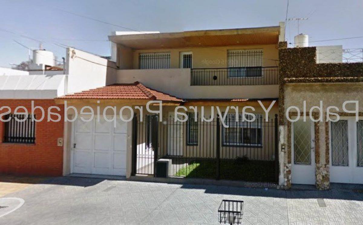 4 Schlafzimmer Haus in Tres de Febrero, Argentina, Nr. 59814