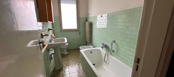 2 bedrooms Apartment in Ferrara, Italy No. 209768 26