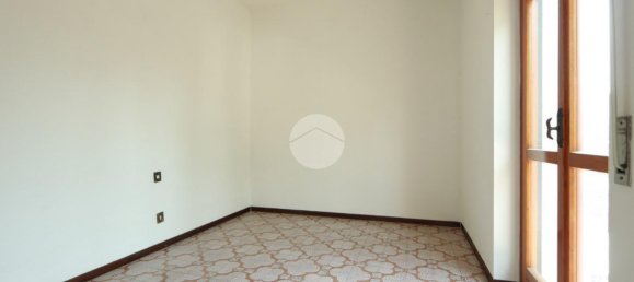5 rooms Apartment in Pescara, Italy No. 14934 11