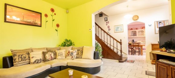 2 bedrooms House in Loir-et-Cher, France No. 39609 4