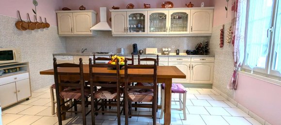 2 bedrooms House in Loir-et-Cher, France No. 39609 3