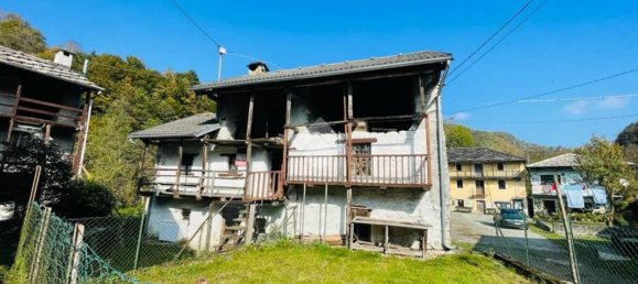 Дом с 4 комнатами в Виу, Италия № 80476 18