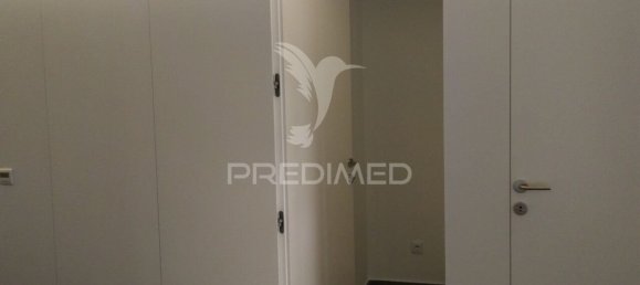 4 bedrooms Apartment in Porto, Portugal No. 78913 22