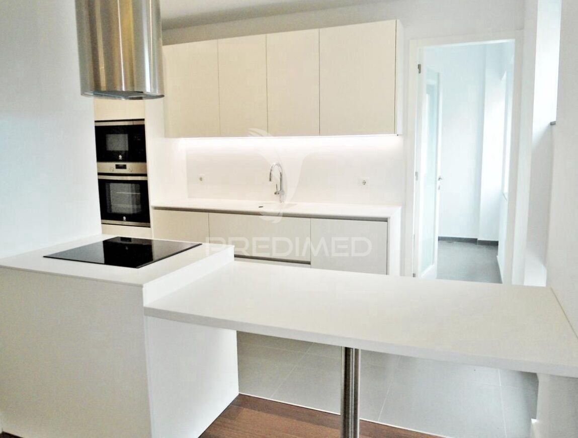 4 bedrooms Apartment in Porto, Portugal No. 78913