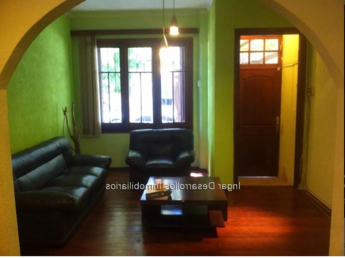 3 bedrooms Apartment in Montevideo, Uruguay No. 6271