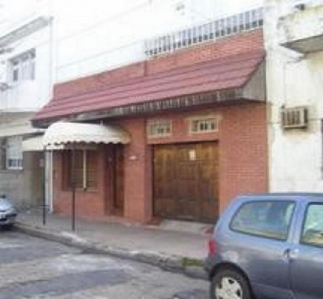 8 bedrooms House in Buenos Aires, Argentina No. 86130