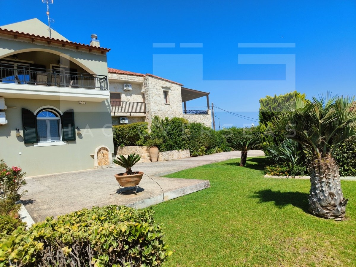 2 bedrooms Villa in Chania, Greece No. 887