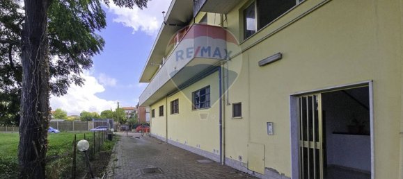 4 bedrooms House in Pescara, Italy No. 33786 18