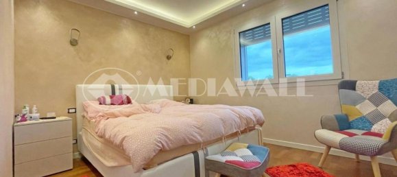 7 rooms Villa in Pordenone, Italy No. 37587 19