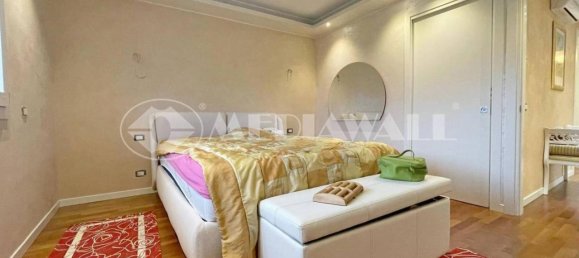7 rooms Villa in Pordenone, Italy No. 37587 25