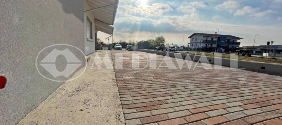 7 rooms Villa in Pordenone, Italy No. 37587 46