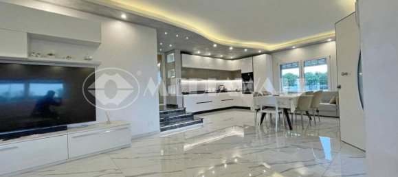 7 rooms Villa in Pordenone, Italy No. 37587 12