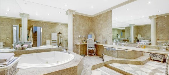 7 غرف نوم منزل في Montrouge, France رقم 167306 20