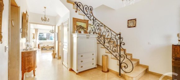 7 غرف نوم منزل في Montrouge, France رقم 167306 6