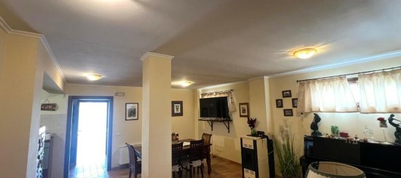 3 Schlafzimmer Villa in Sora, Italy, Nr. 55825 5