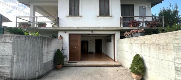 3 Schlafzimmer Villa in Sora, Italy, Nr. 55825 27