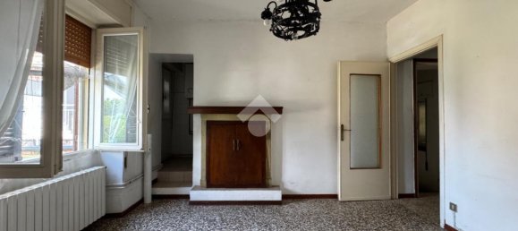 Дом с 5 комнатами в Сан Дзеноне аль По, Италия № 66413 17