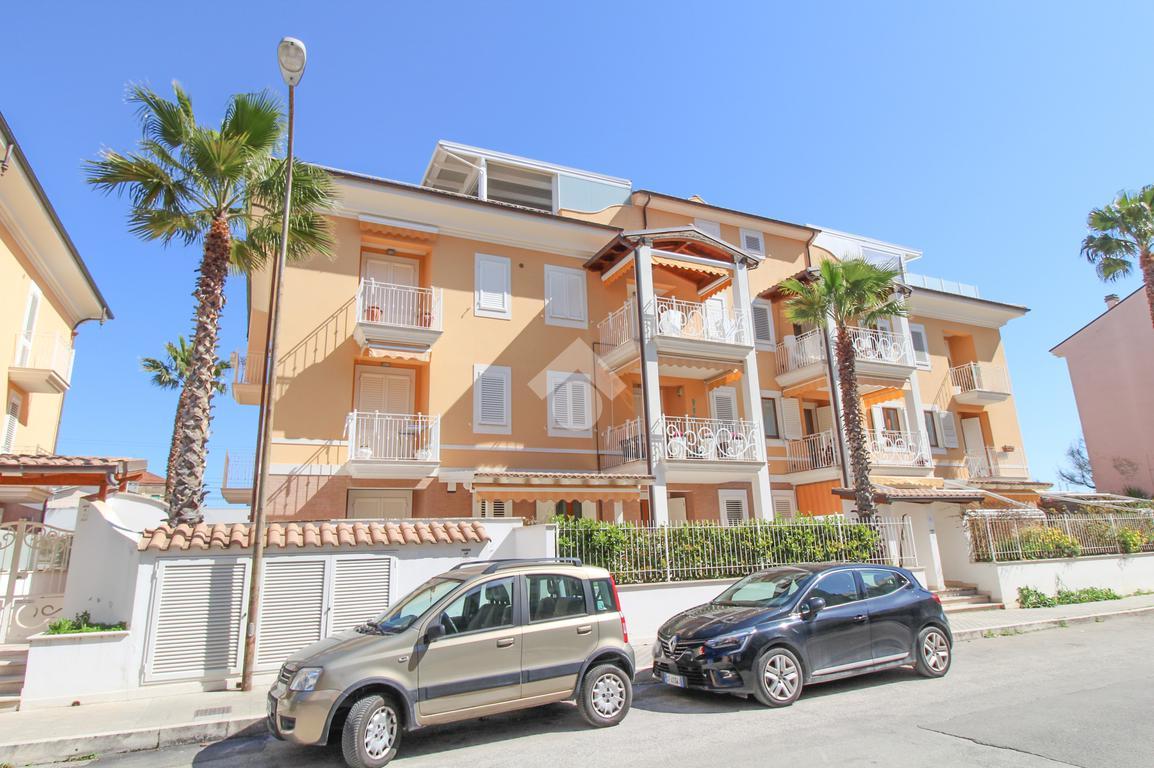 2 rooms Apartment in San Benedetto del Tronto, Italy No. 14831