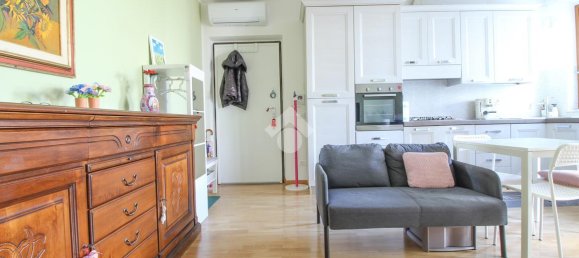 2 rooms Apartment in San Benedetto del Tronto, Italy No. 14831 4