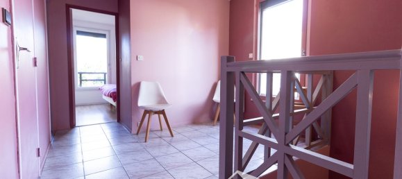 Casa T4 em Jouy-le-Moutier, France N.º 165885 9