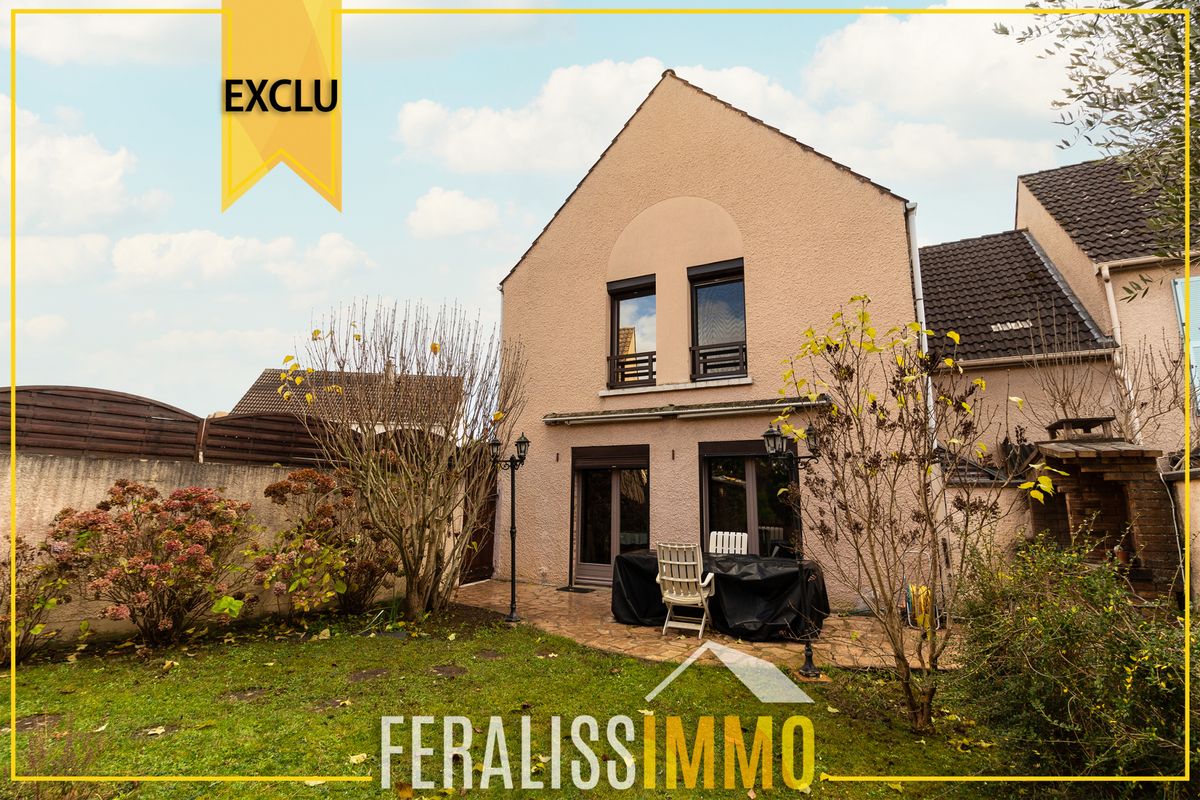 Casa T4 em Jouy-le-Moutier, France N.º 165885