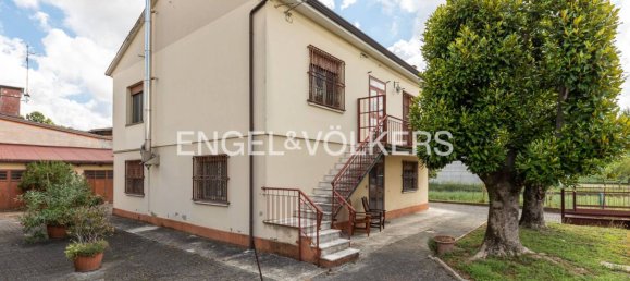 5 bedrooms Villa in Cento, Italy No. 303955 29