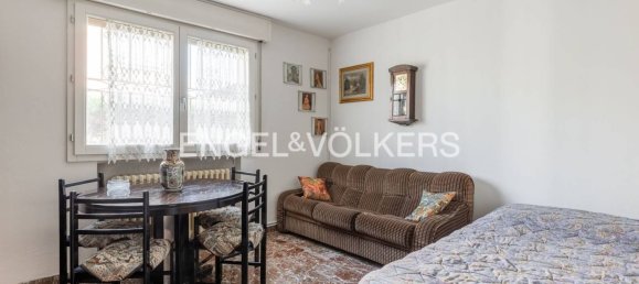 5 bedrooms Villa in Cento, Italy No. 303955 3