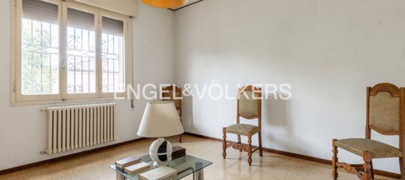 5 bedrooms Villa in Cento, Italy No. 303955 16