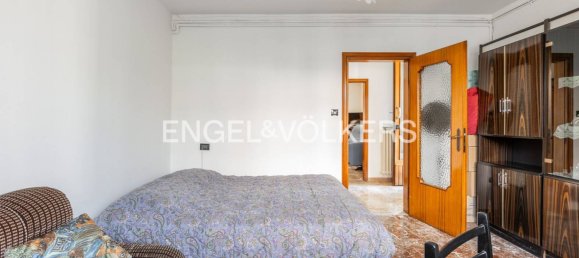 5 bedrooms Villa in Cento, Italy No. 303955 10
