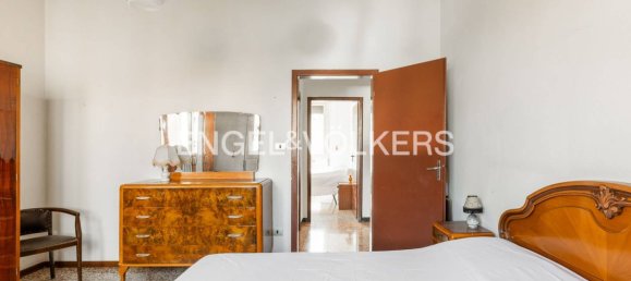 5 bedrooms Villa in Cento, Italy No. 303955 24