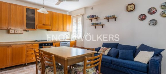 5 bedrooms Villa in Cento, Italy No. 303955 7