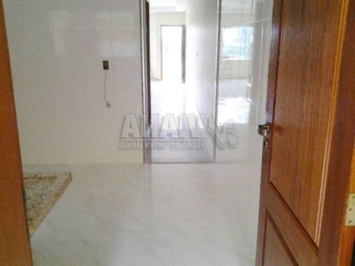 Casa de 3 dormitorios en Sao Paulo, Brazil No. 569834