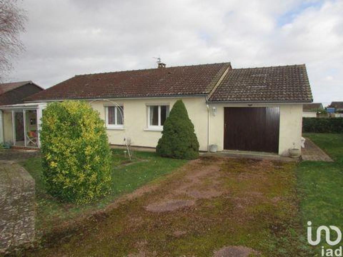 Casa de 3 dormitorios en Bonneval, France No. 23826