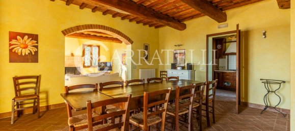 5 bedrooms House in Castiglione del Lago, Italy No. 46317 30
