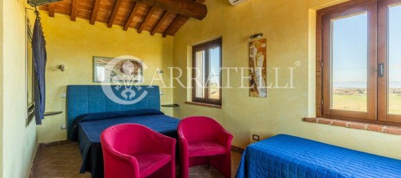 5 bedrooms House in Castiglione del Lago, Italy No. 46317 34