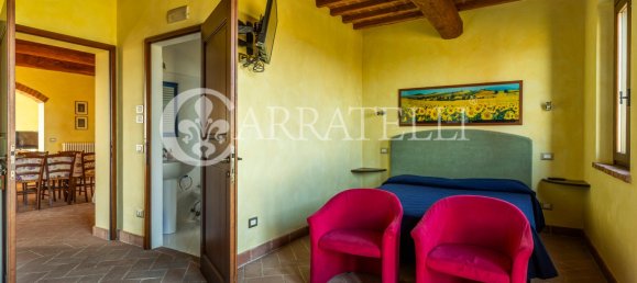 5 bedrooms House in Castiglione del Lago, Italy No. 46317 35