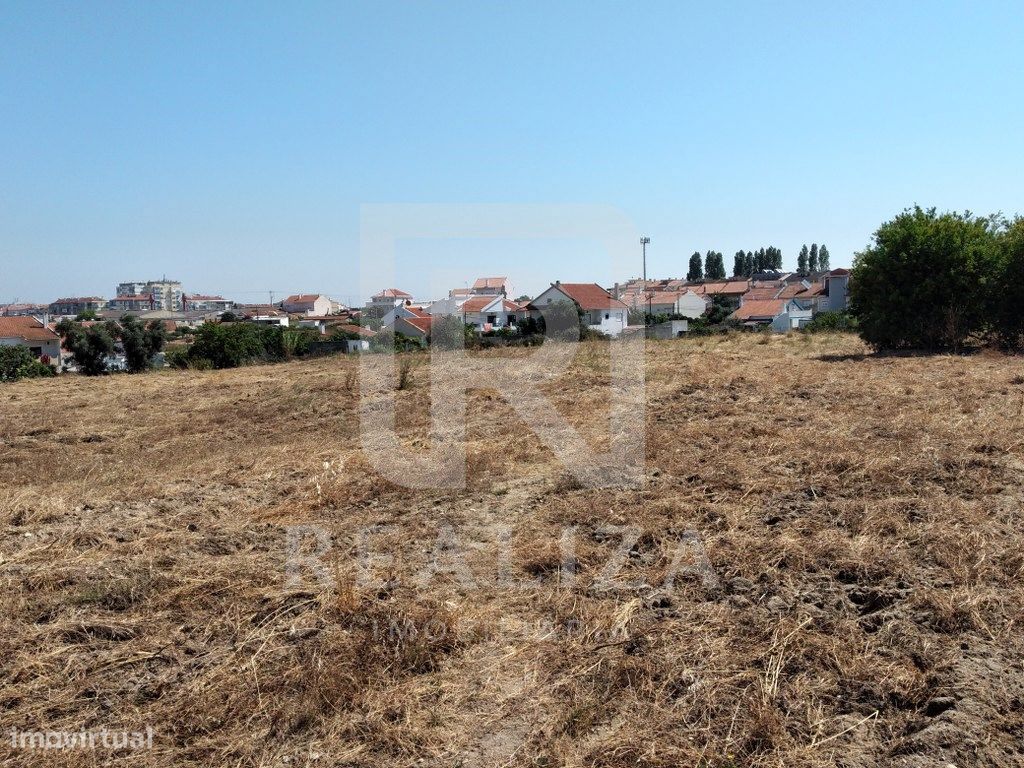  قطعة أرض في Seixal, Portugal 22000متر مربع رقم 82723