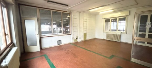 1037m² Warehouse in Pero, Italy No. 170439 10