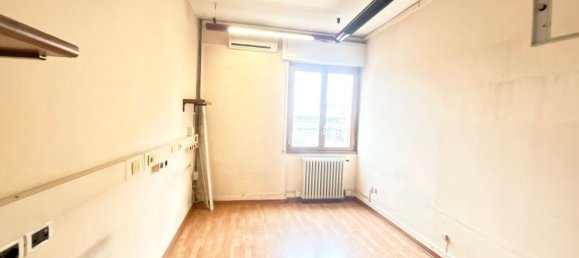 1037m² Warehouse in Pero, Italy No. 170439 9