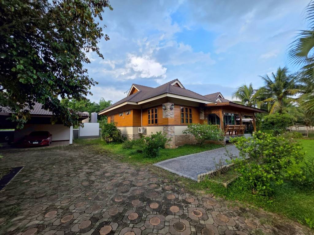 3 bedrooms House in Chiang Mai, Thailand No. 62896
