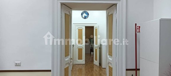 6 bedrooms Apartment in Naples, Italy No. 201806 15