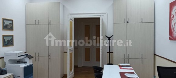 6 bedrooms Apartment in Naples, Italy No. 201806 24