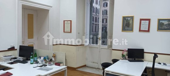 6 bedrooms Apartment in Naples, Italy No. 201806 7