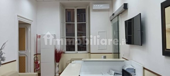6 bedrooms Apartment in Naples, Italy No. 201806 21