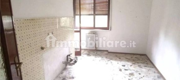 2 bedrooms Apartment in Tortona, Italy No. 343182 3