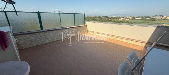 3 bedrooms Apartment in Giugliano in Campania, Italy No. 328687 8